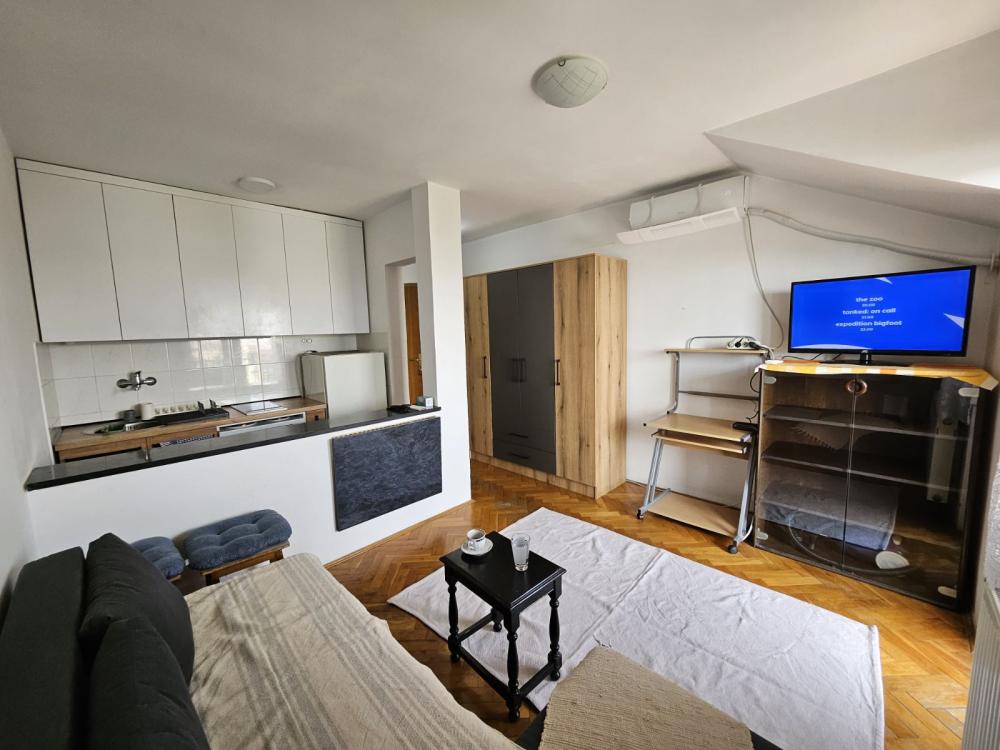 Slika 0 - Kraljevića Marka, Jednosoban stan za izdavanje, 22m2, 290€